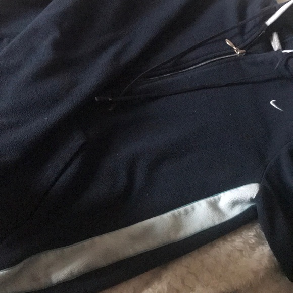 Zip up - Picture 2 of 4